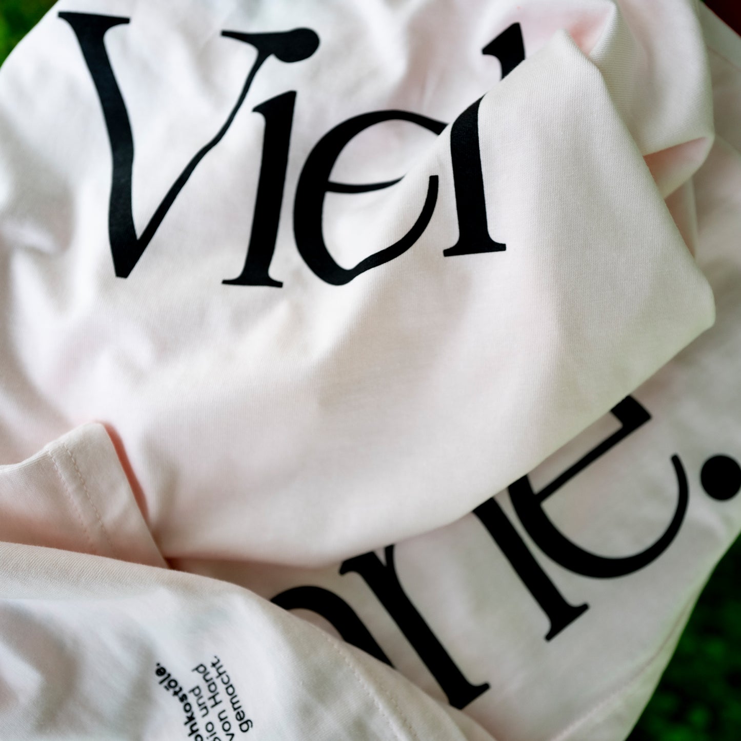 27grad T-Shirts „Viel ohne.“